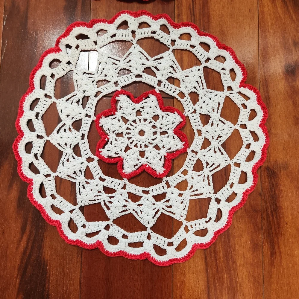 Vintage pair of White and Red Snowflake Flower Doilies